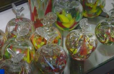 A new glass-blowing workshop has opened at Gusevsky Glass College