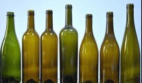 German winemakers have said that there is a shortage of bottles