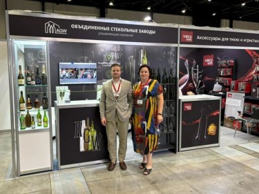 Member of the Association StekloSouz of Russia at the All-Russian wine exhibition Wine Industry
